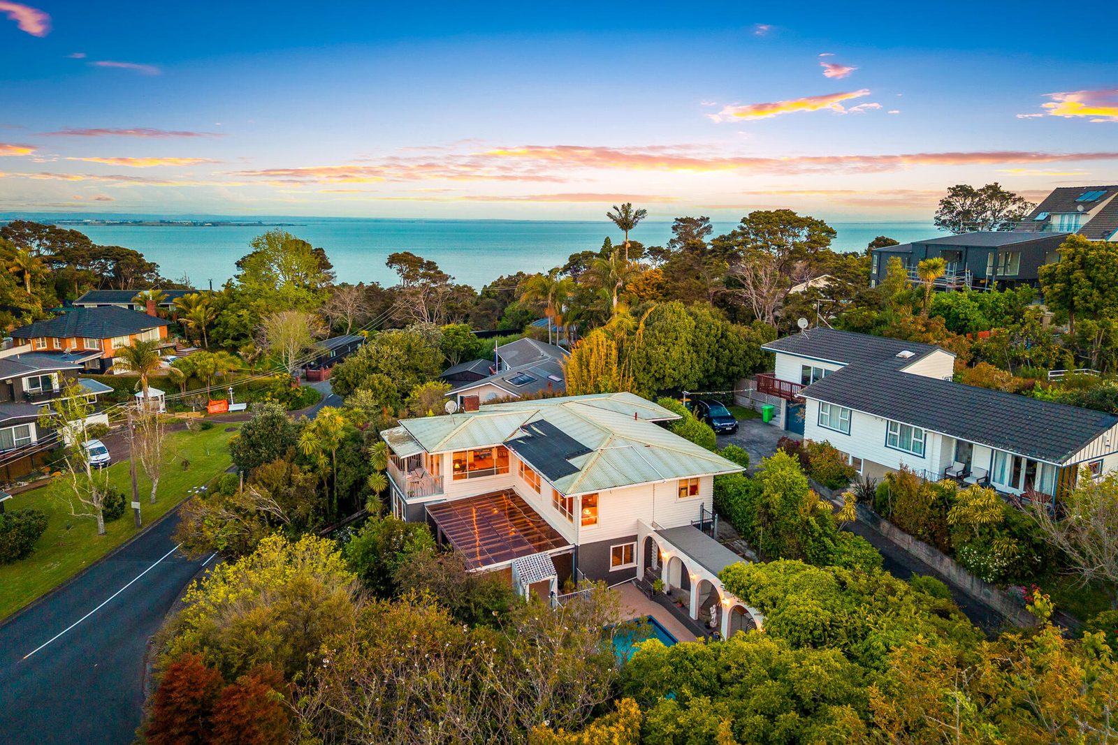 108 Takahe Road, Titirangi, photo 6