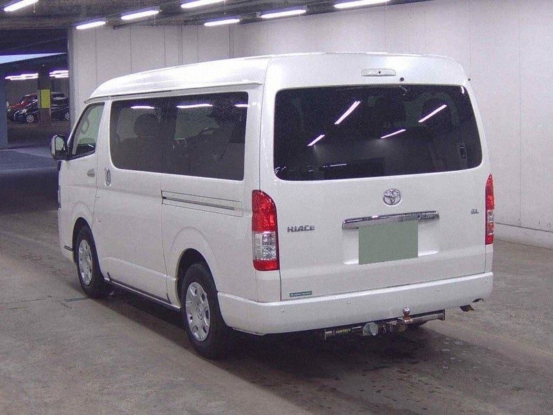 2023 Toyota Hiace 10 Seater GL, photo 2
