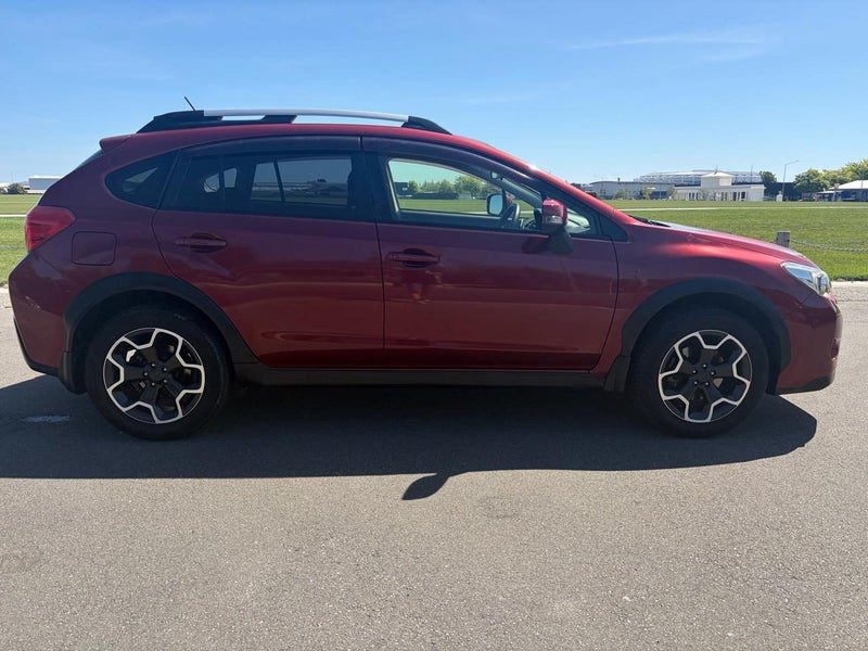 2014 Subaru XV EyeSight, AWD, photo 2