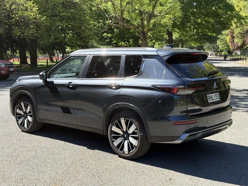2025 Mitsubishi Outlander XLS 4WD, photo 3