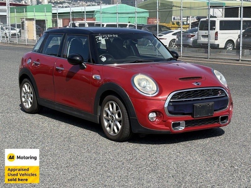 2015 MINI Cooper S 2.0 Turbo /