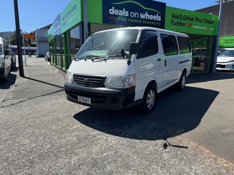 2000 Toyota Hiace 9 SEATER 2400cc Petrol Auto