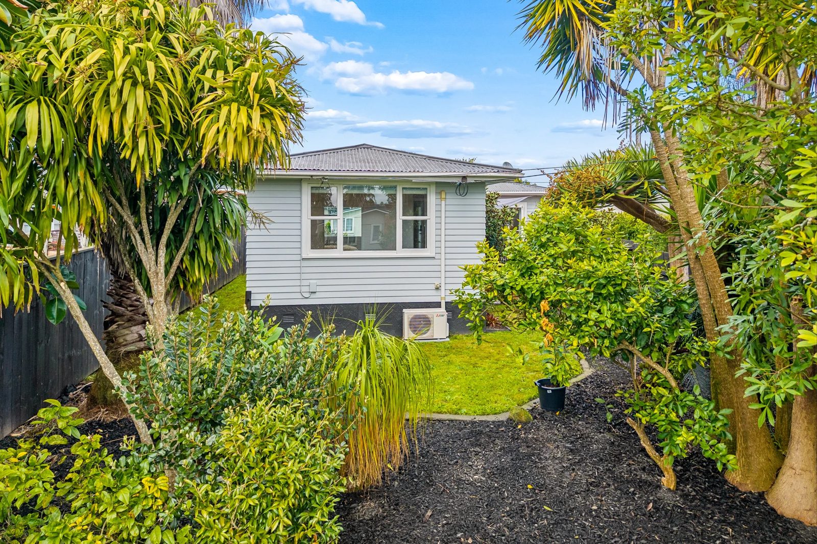 48 Longburn Road, Henderson, photo 6
