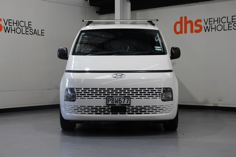 2022 Hyundai Staria Load 2.2 Auto, photo 2