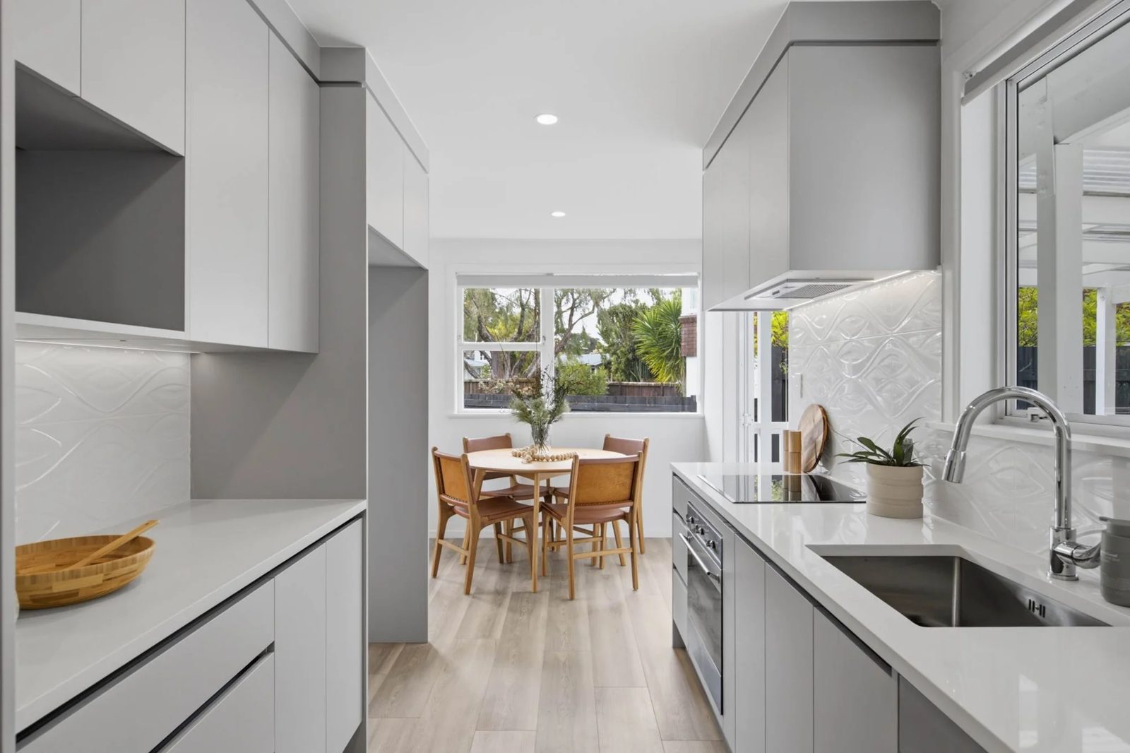 120 Avondale Road, Avondale, photo 3