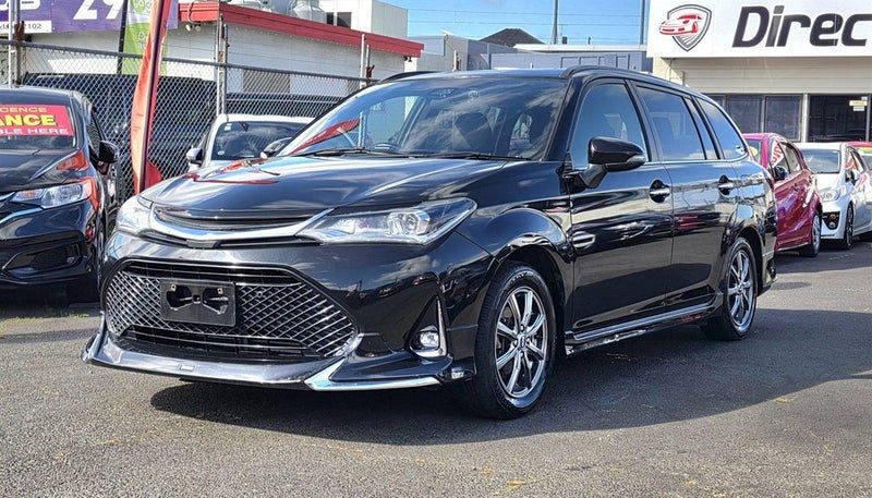 2017 Toyota Corolla Fielder, photo 3