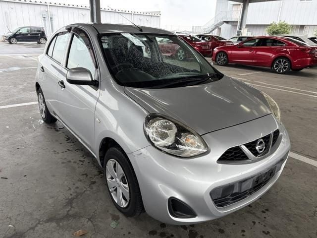 2016 Nissan March S