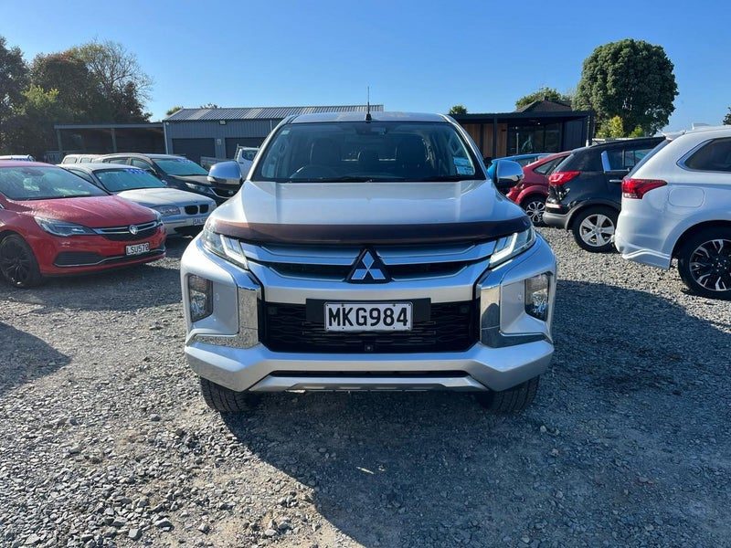 2019 Mitsubishi Triton VRX, photo 2