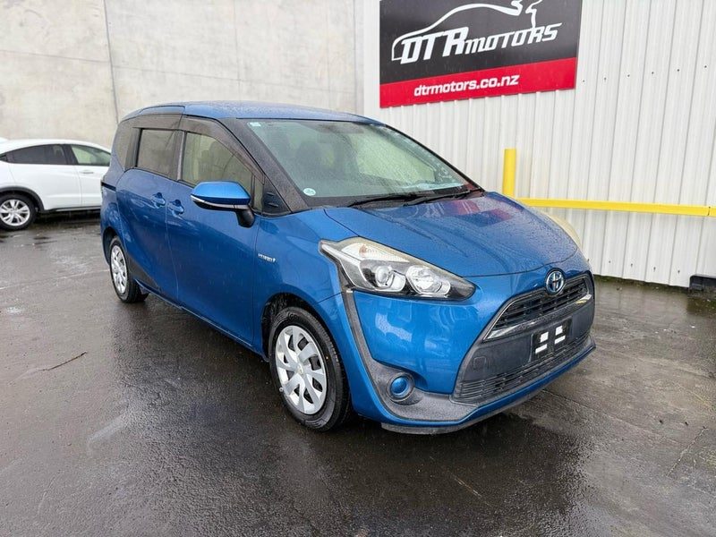 2016 Toyota Sienta HYBRID X
