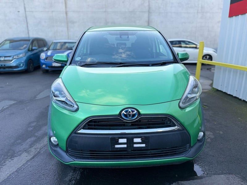 2017 Toyota Sienta HYBRID G, photo 2