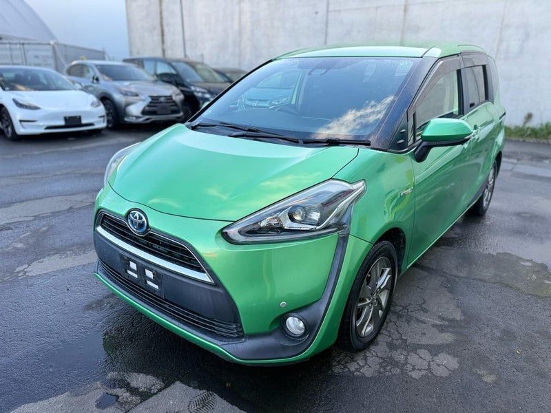 2017 Toyota Sienta HYBRID G, photo 3