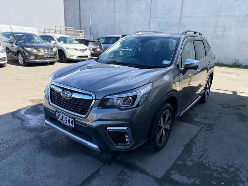 2018 Subaru Forester E-Boxer Hybrid 4WD, photo 3