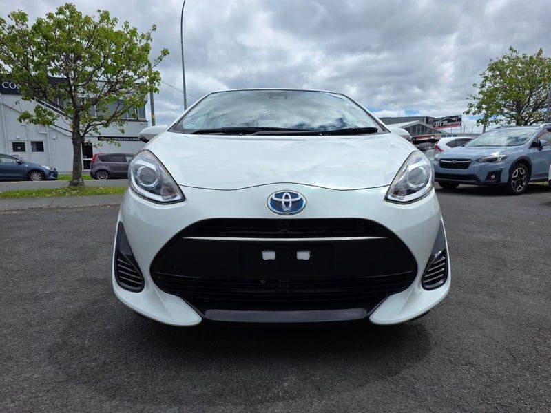 2018 Toyota Aqua S, photo 3