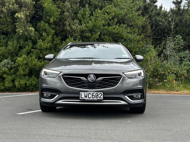 2018 Holden Commodore Tourer V Wagon 3.6pt, photo 2