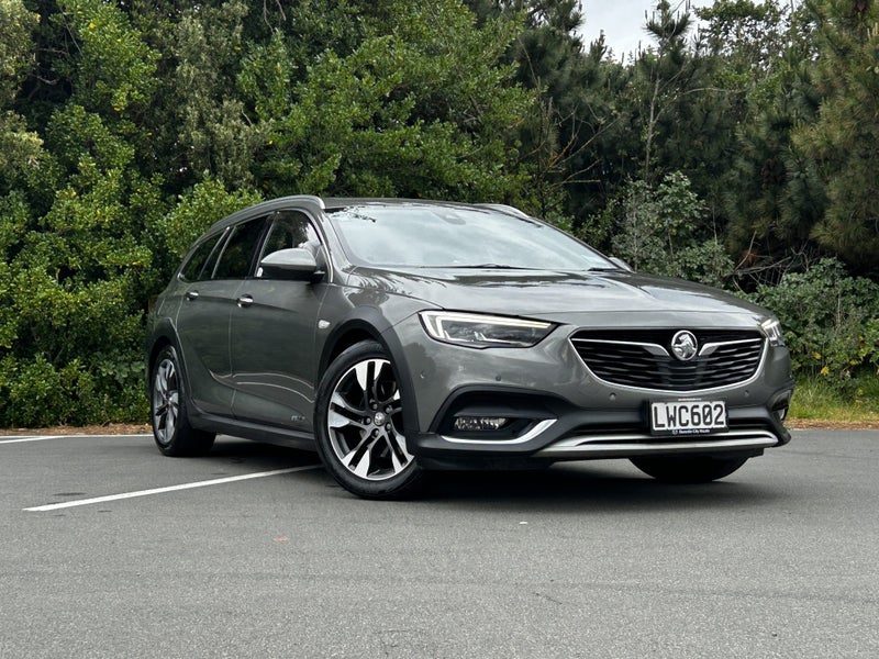 2018 Holden Commodore Tourer V Wagon 3.6pt, photo 3