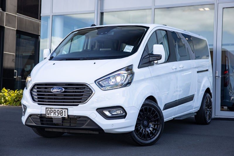 2024 Ford Transit Tourneo Trend