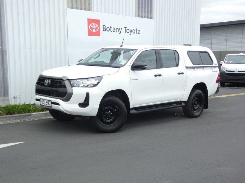 2022 Toyota Hilux SR 2.8DT 6AT 2WD DCW/4D/5S