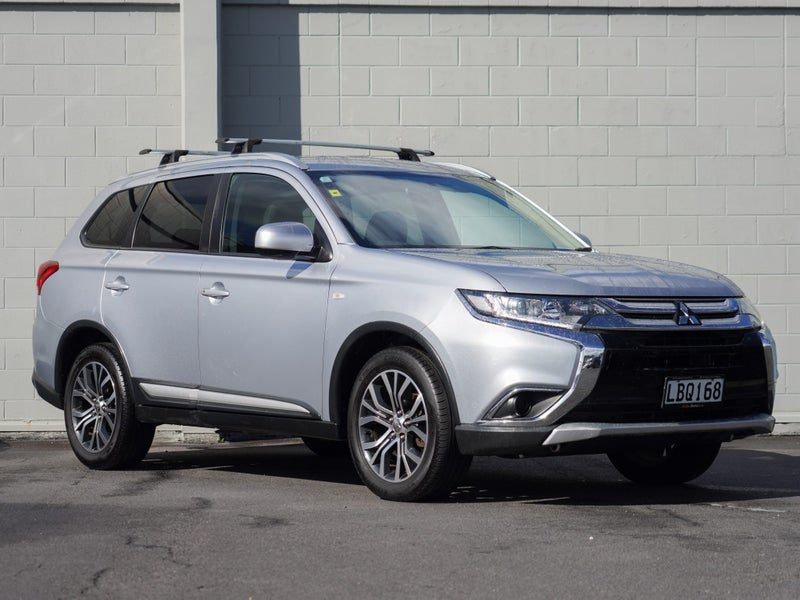 2017 Mitsubishi Outlander LS 7 Seater