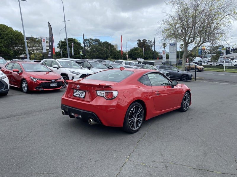 2015 Toyota 86 GT, photo 2