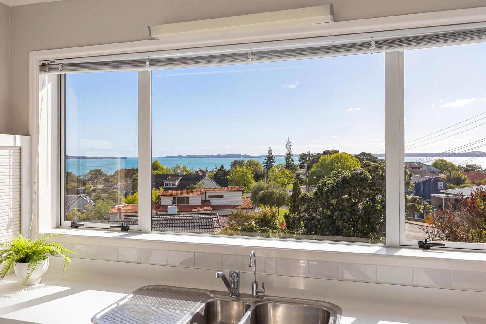 98 Mellons Bay Road, Mellons Bay, photo 3