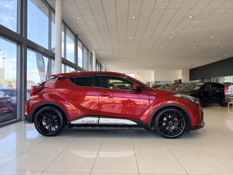 2020 Toyota C-HR Limited 1.2Pt/4Wd, photo 3