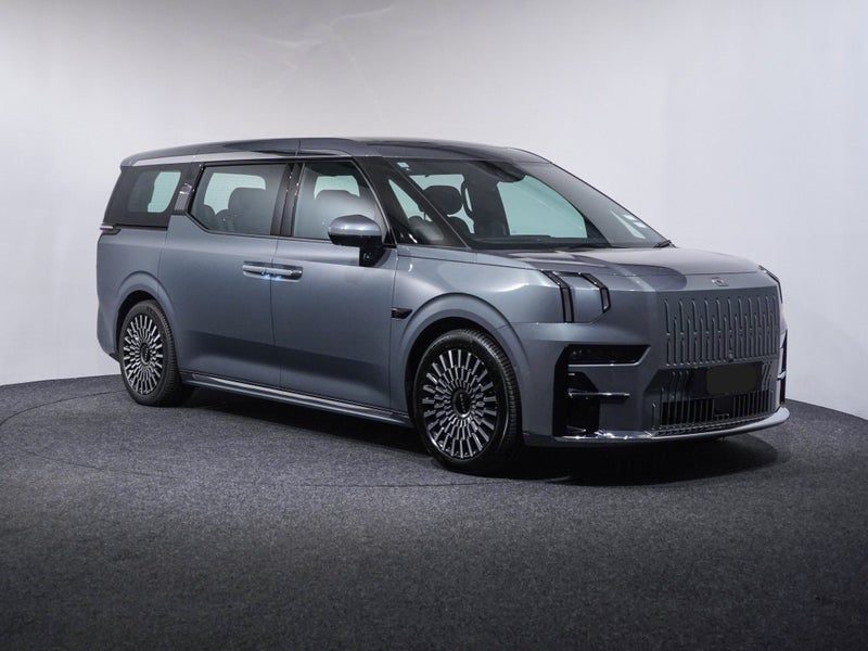 2025 Zeekr 009 6 Seat AWD 116kwh