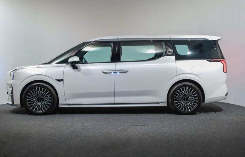 2026 Zeekr 009 6-Seat 450kW AWD, photo 3
