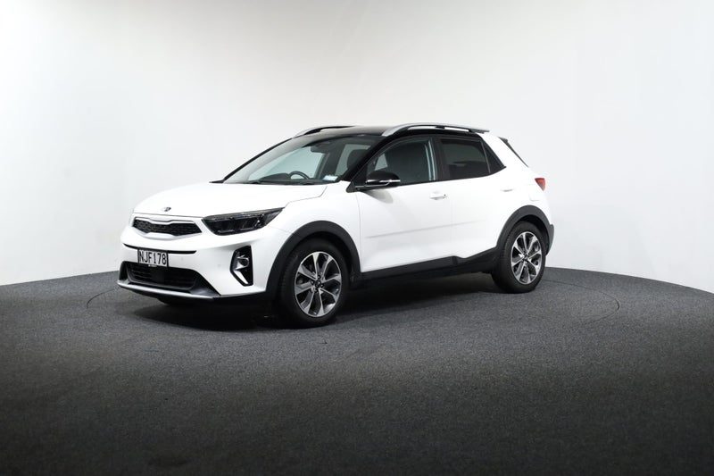 2021 Kia Stonic LTD 1.4P/6AT, photo 3
