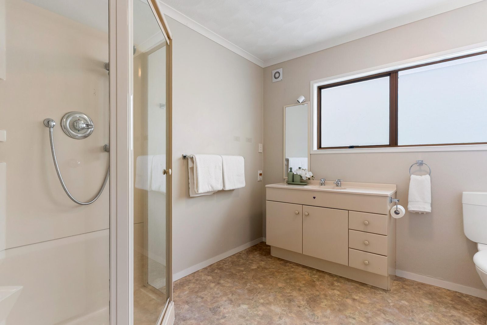 14 Sunkist Bay Road, Beachlands, photo 19