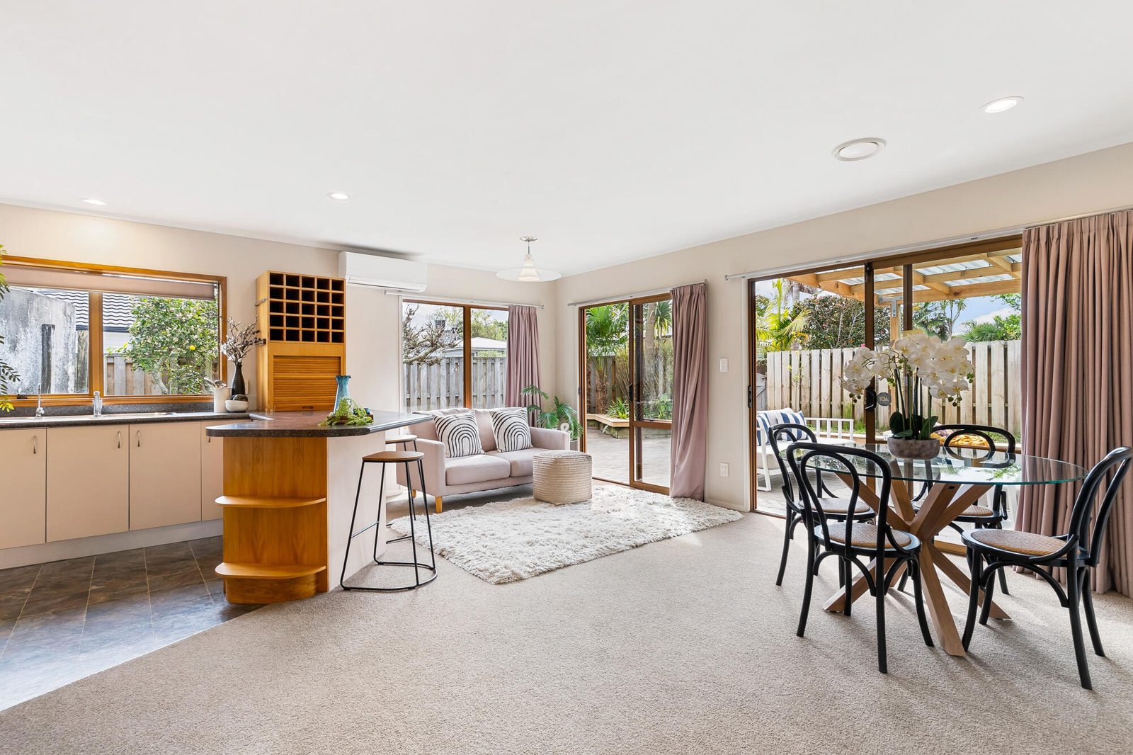 14 Sunkist Bay Road, Beachlands, photo 3
