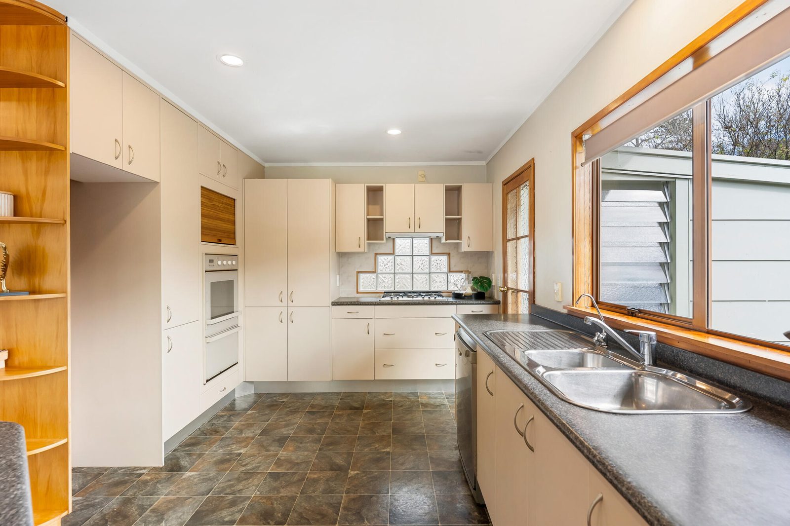 14 Sunkist Bay Road, Beachlands, photo 8