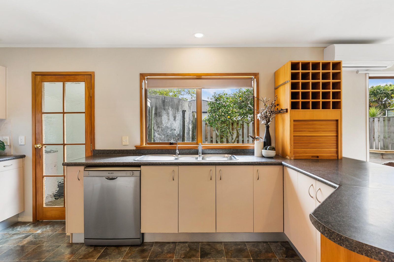 14 Sunkist Bay Road, Beachlands, photo 9