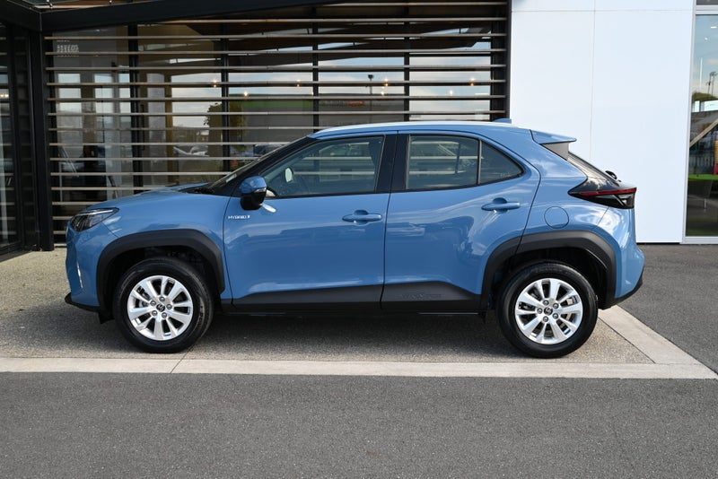 2024 Toyota Yaris Cross GX, photo 3