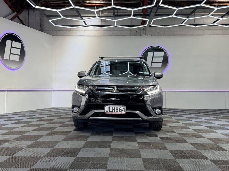 2015 Mitsubishi Outlander VRX PHEV 4X4, photo 2