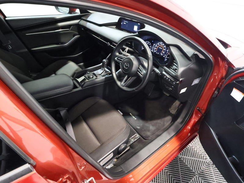2020 Mazda 3 20S PRO ACTIVE, photo 3