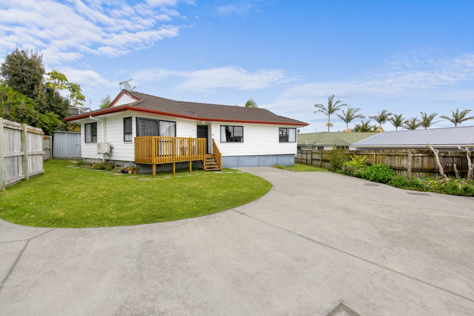54 Meadowood Drive, Unsworth Heights