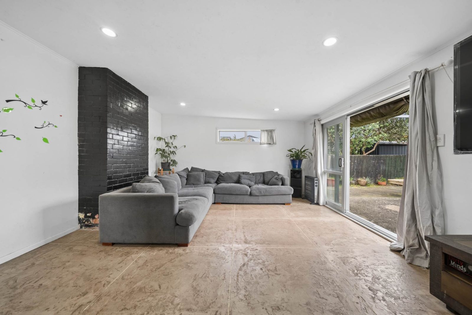 315 Massey Road, Mangere East, photo 15