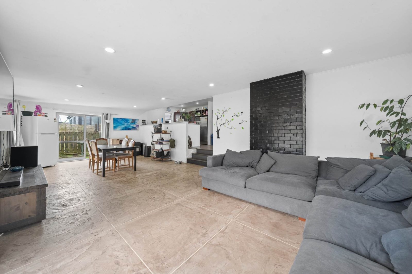 315 Massey Road, Mangere East, photo 16