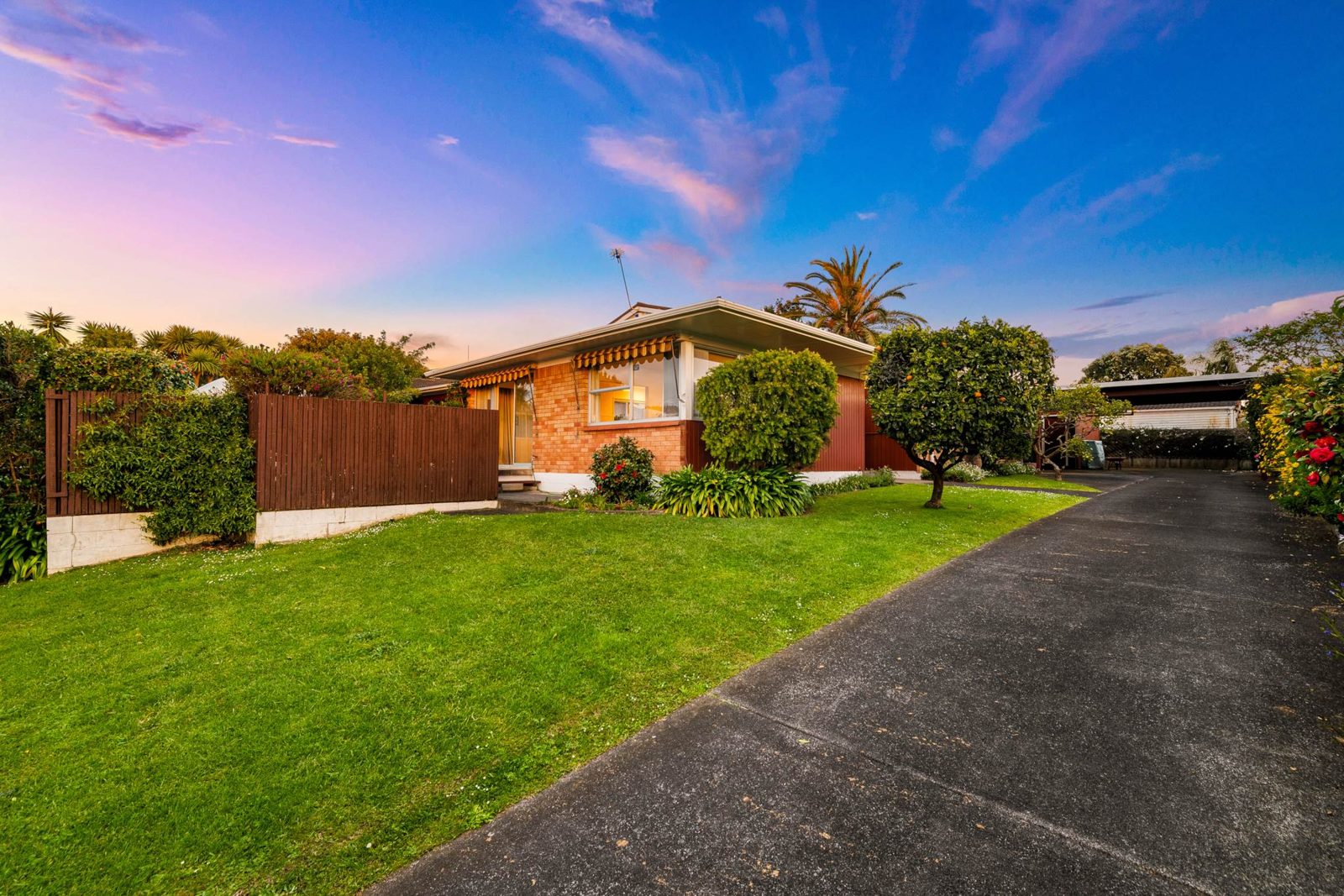 23 Tupaki Place, Pakuranga Heights, photo 1