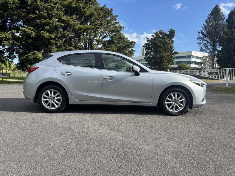 2019 Mazda 3 GLX 2.0L PETROL, photo 2