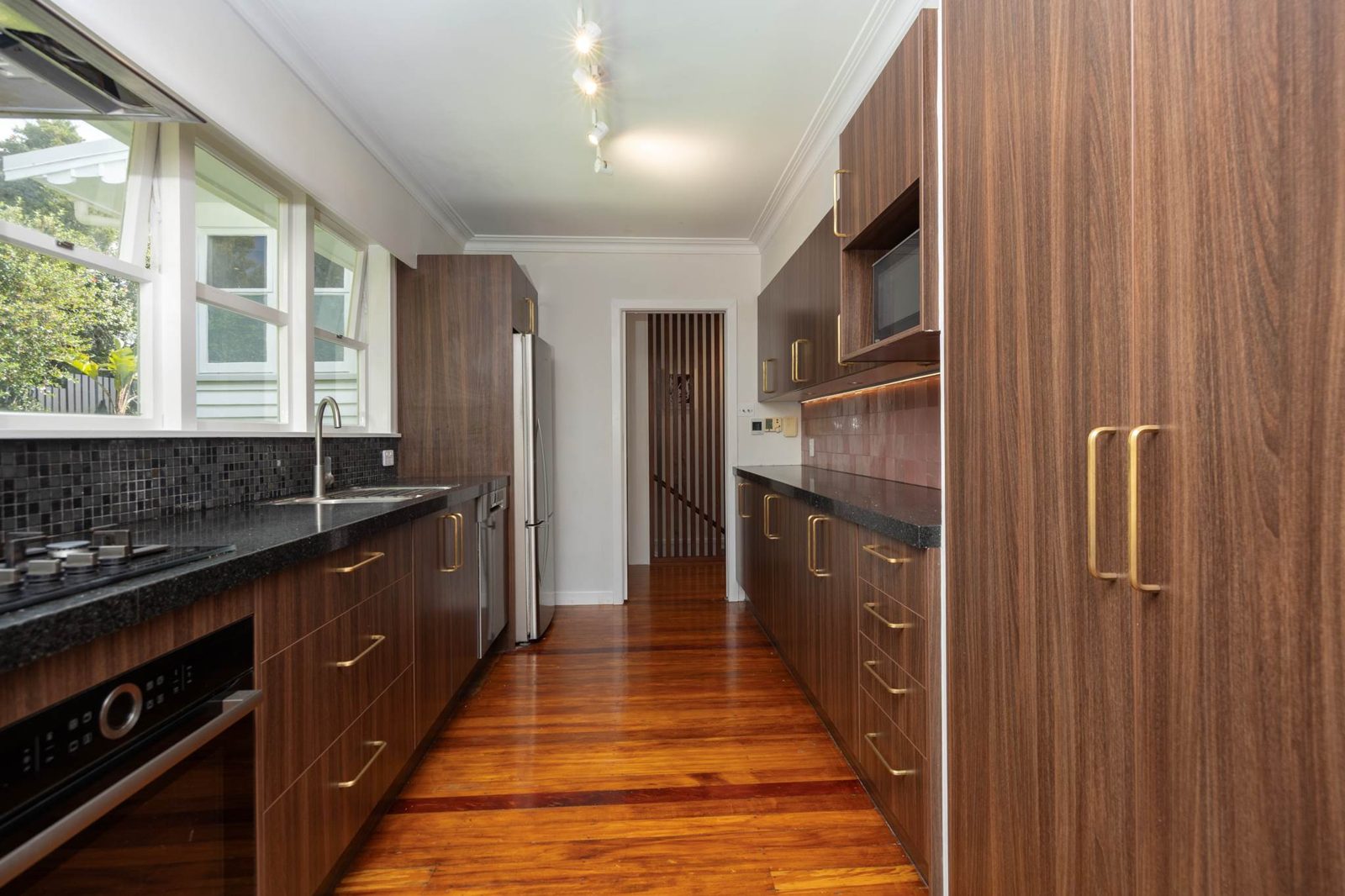 82 Atkinson Road, Titirangi, photo 16