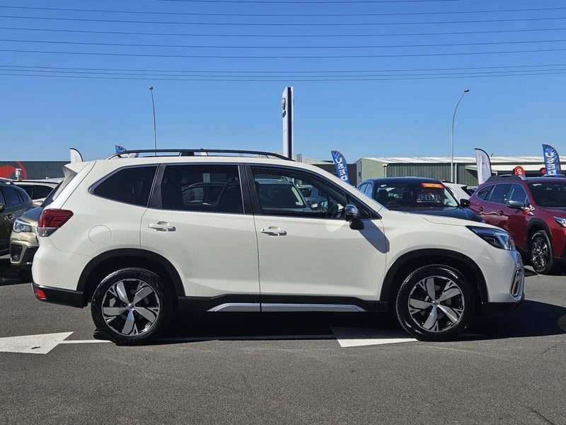 2020 Subaru Forester Premium 2.5P/4Wd, photo 2