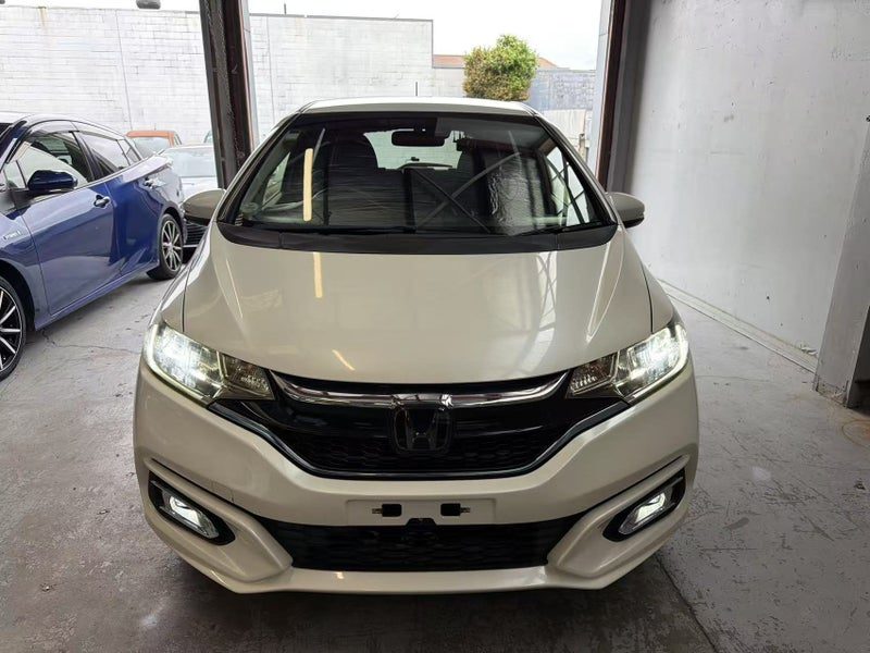 2017 Honda Fit Hybrid half Leather, photo 2