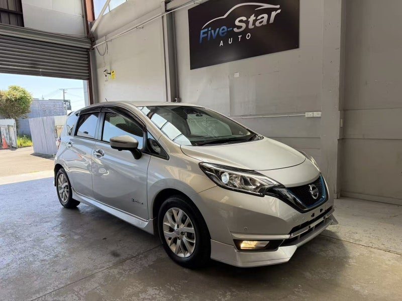 2017 Nissan Note MEDALIST E-POWER Leather