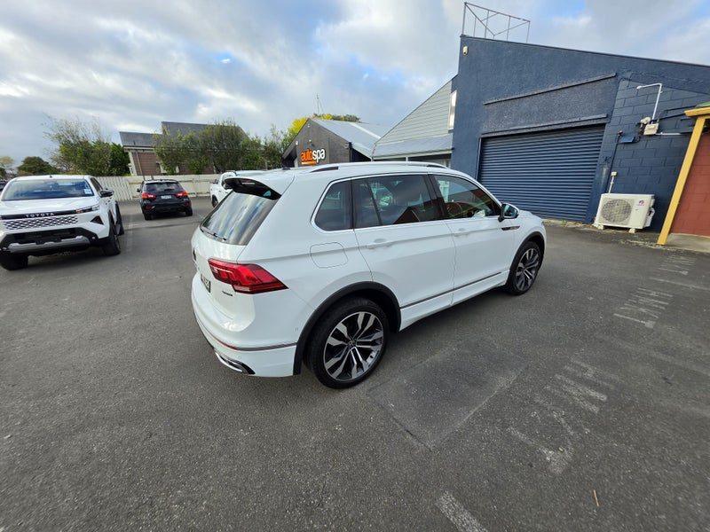 2022 Volkswagen Tiguan Tsi R-Line 4Wd, photo 2