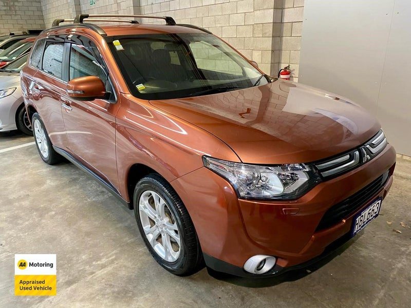 2013 Mitsubishi Outlander VRX 2.4L 4WD 7 SEATER