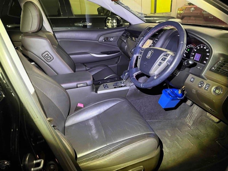 2012 Toyota Crown ATHLETE ANNIVERSARY EDITION, photo 3
