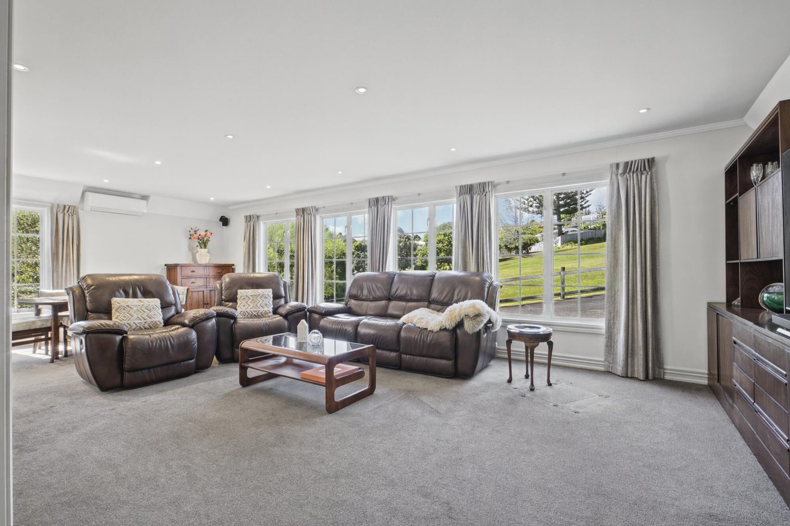 27 Charles Dickens Drive, Mellons Bay, photo 8