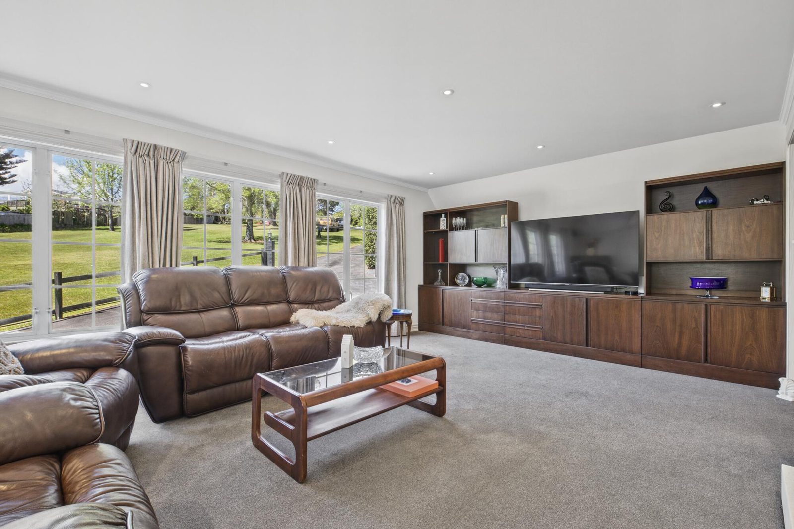 27 Charles Dickens Drive, Mellons Bay, photo 10