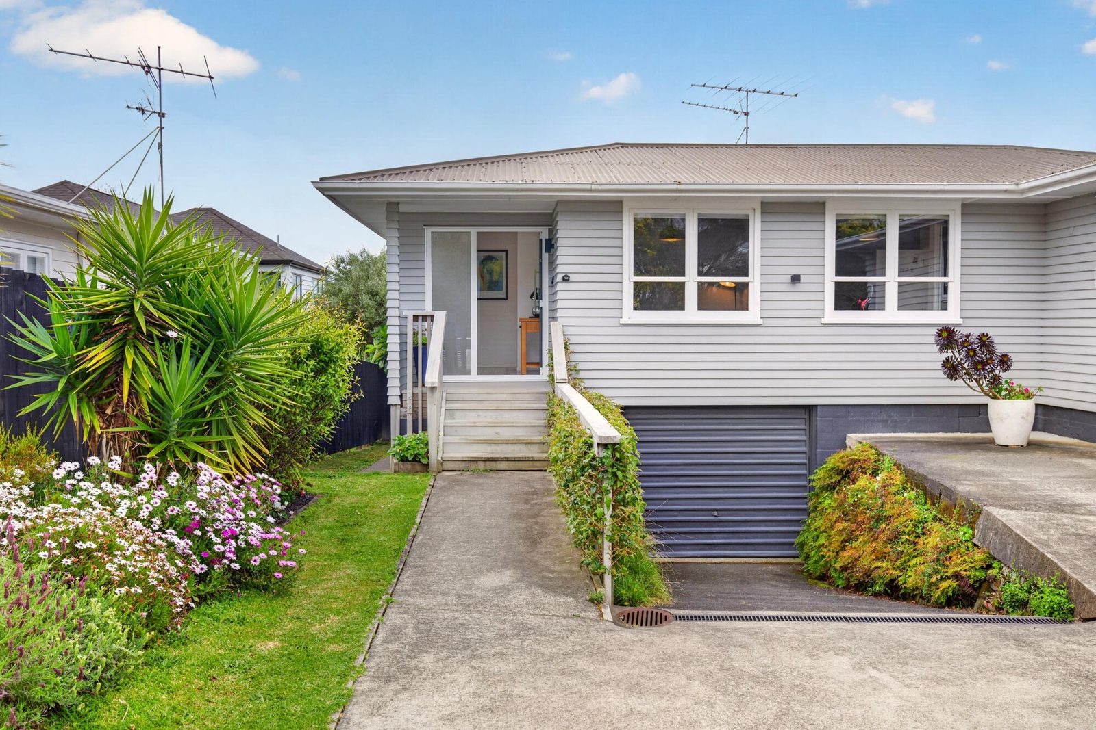 12 Madison Place, Forrest Hill